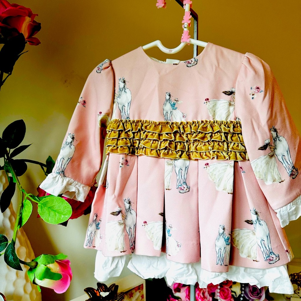 Elegant dress for baby girl Spanish style